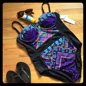 New with tags slimming swimsuit